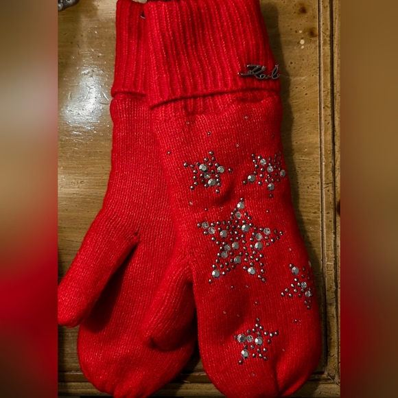 Karl Lagerfeld Red Mittens with Star Accents - Picture 2 of 4